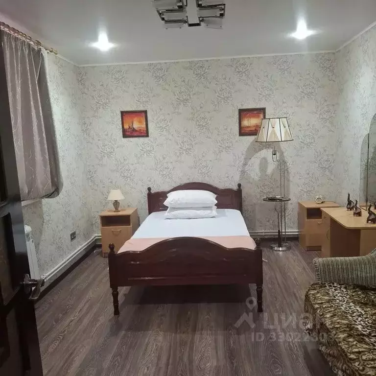 Дом в Астраханская область, Астрахань ул. Ивана Дуденкова, 87 (40 м) - Фото 1