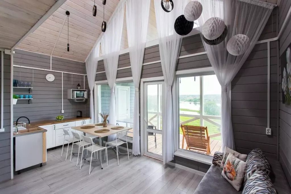 Дом в Новгородская область, Новгородский район, Савинское с/пос, д. ... - Фото 1