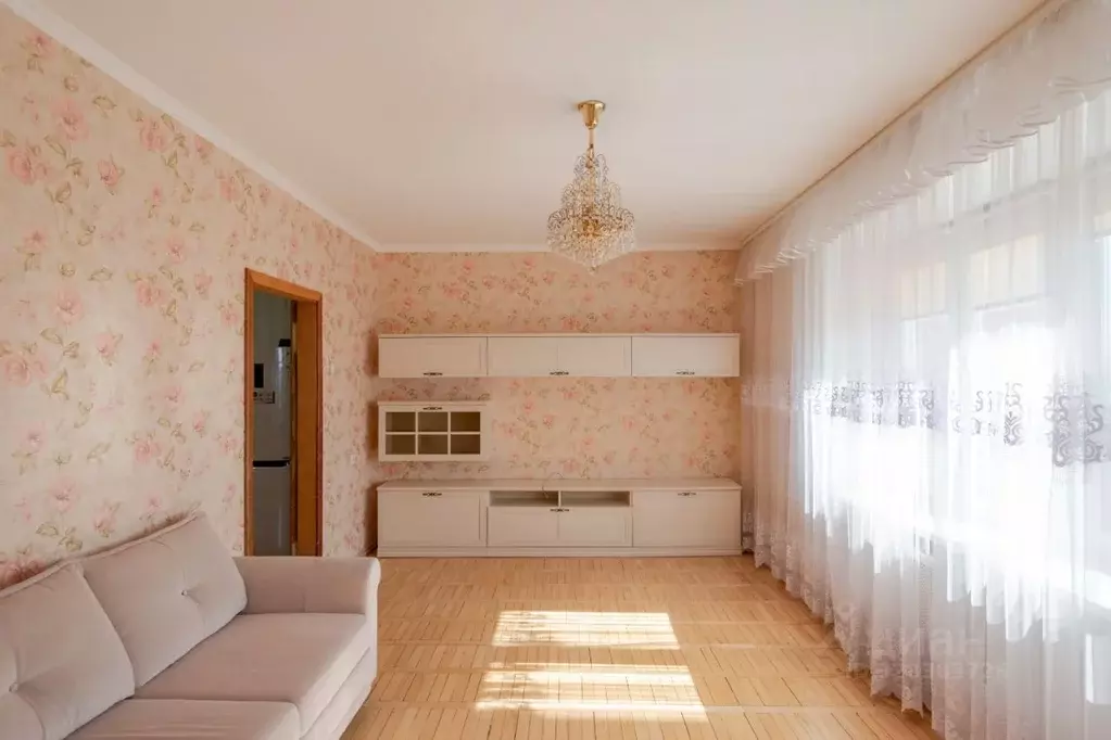 2-к кв. Забайкальский край, Чита Ангарская ул., 72 (68.0 м) - Фото 1