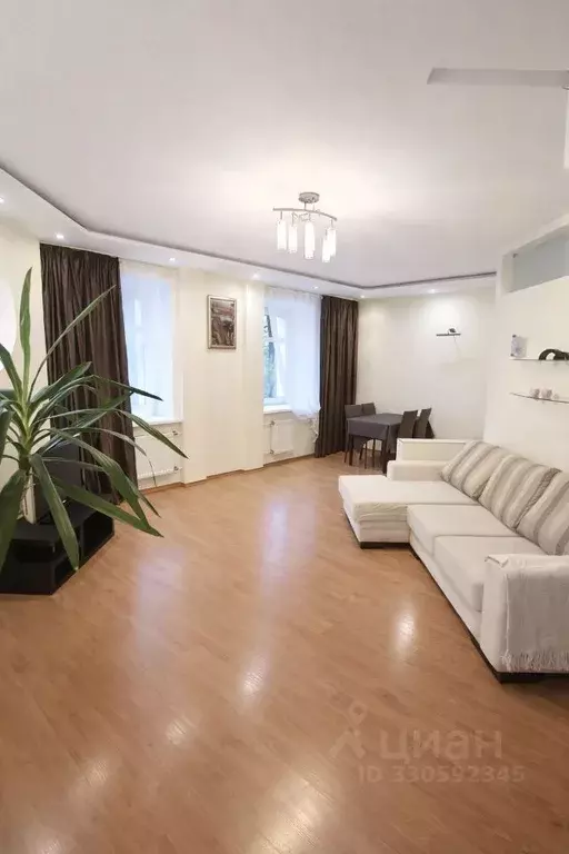 2-к кв. Хабаровский край, Хабаровск Комсомольская ул., 96 (72.0 м) - Фото 1