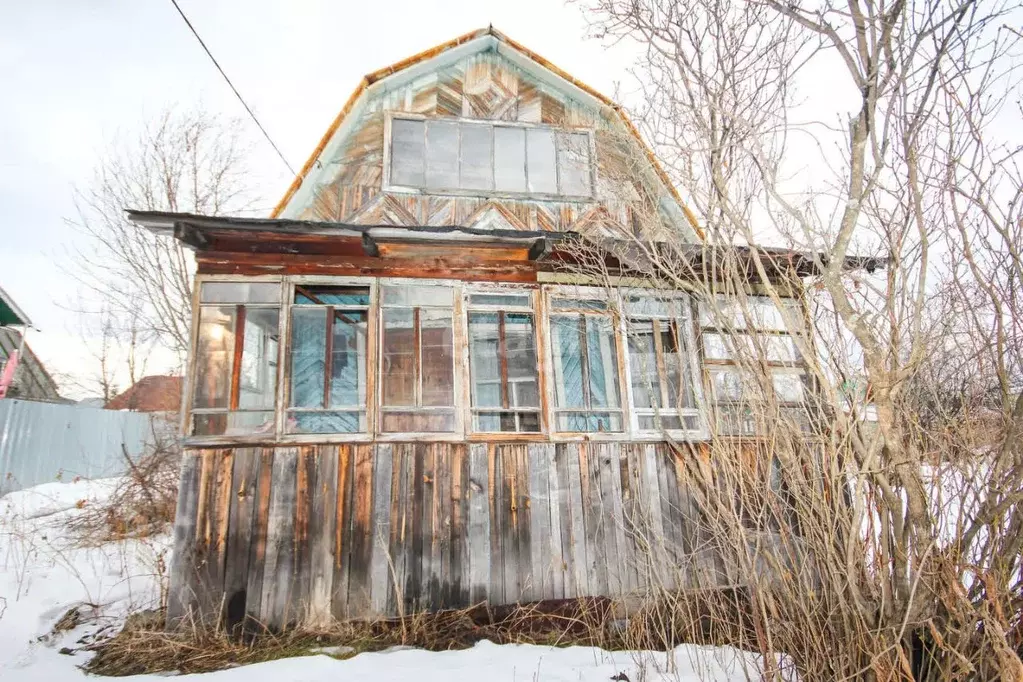 Дом в Свердловская область, Екатеринбург Юбилейный Уральского ... - Фото 0