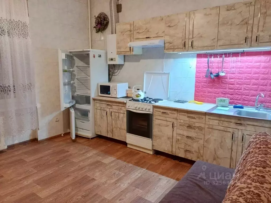 2-к кв. Ростовская область, Новочеркасск ул. Энгельса, 55А (75.0 м) - Фото 1