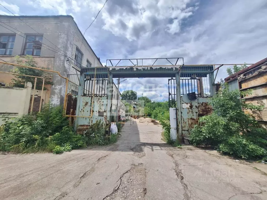 Помещение свободного назначения в Самарская область, Сызрань ул. ... - Фото 1