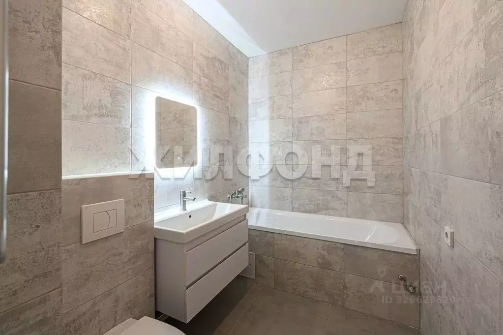 2-к кв. Новосибирская область, Новосибирск Междуреченская ул., 3 (50.2 ... - Фото 1