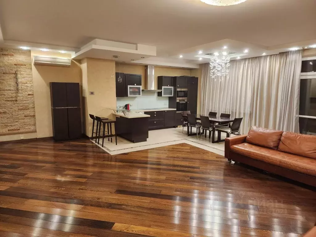 3-к кв. Москва Сельскохозяйственная ул., 16к1 (198.0 м) - Фото 1