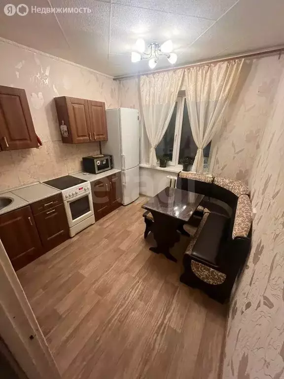 3-комнатная квартира: Новосибирск, улица Курчатова, 11 (64.3 м) - Фото 1