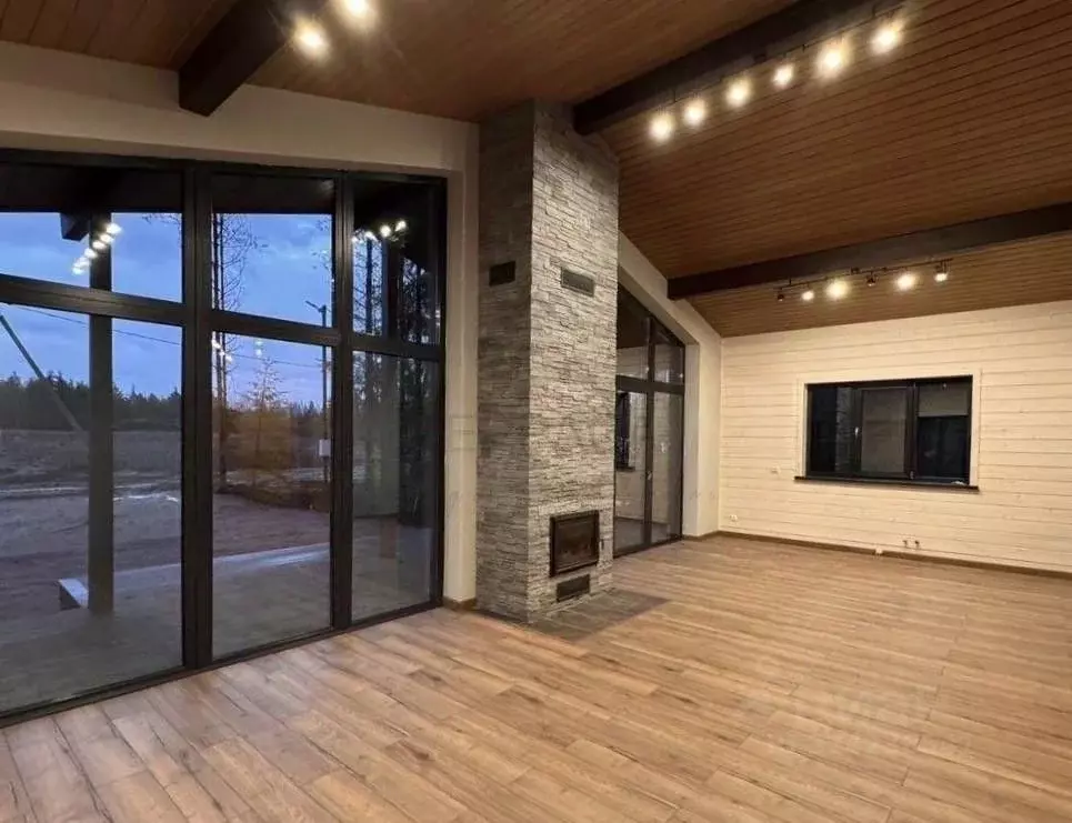 Дом в Ленинградская область, Всеволожск Щегловское Раздолье кп, ул. ... - Фото 1