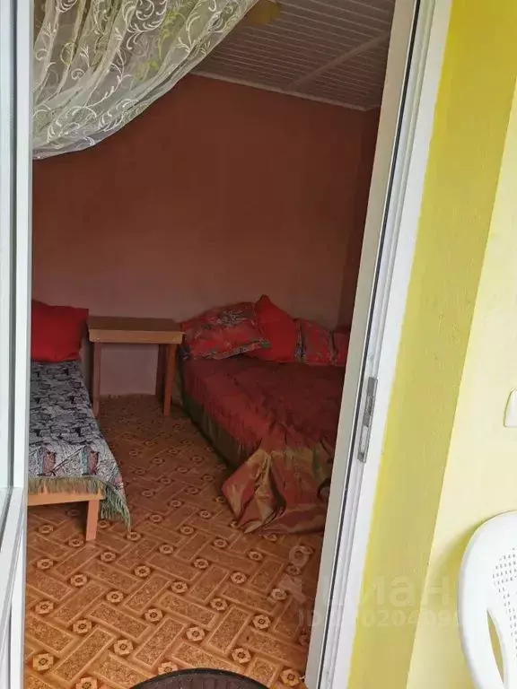 Комната Крым, Сакский район, с. Штормовое ул. Юбилейная, 17 - Фото 1