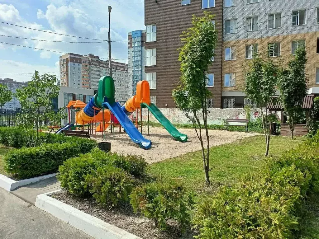 2-к кв. Брянская область, Брянск ул. Евдокимова, 2 (60.7 м) - Фото 1