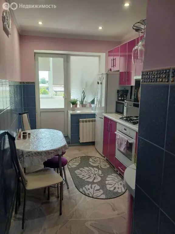 3-комнатная квартира: Цимлянск, улица Свердлова, 37А (58.9 м) - Фото 1