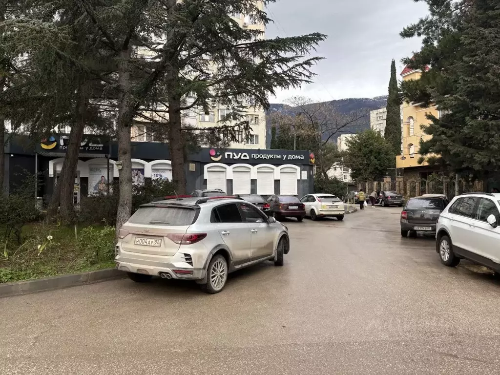 2-к кв. Крым, Ялта ул. Вергасова, 1 (50.6 м) - Фото 1