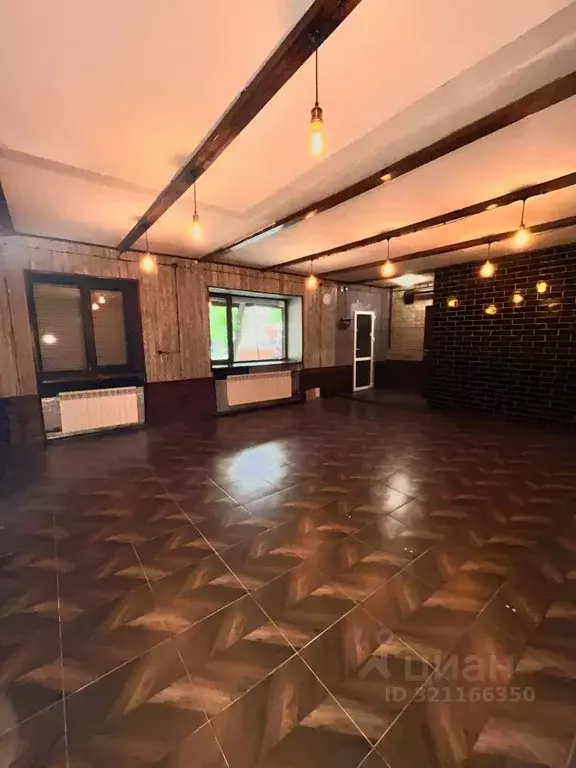 Помещение свободного назначения в Тюменская область, Тюмень ул. ... - Фото 0