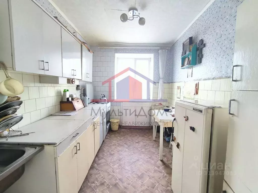3-к кв. Белгородская область, Губкин ул. Лизы Чайкиной, 6 (58.79 м) - Фото 0