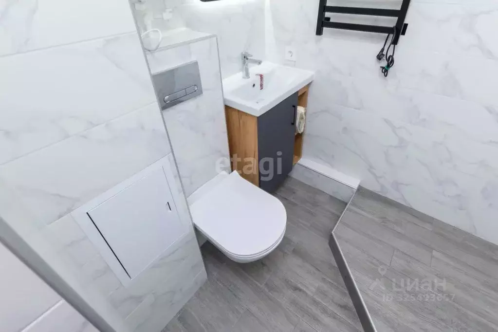 1-к кв. Тюменская область, Тюмень ул. Алматинская, 12 (38.78 м) - Фото 1