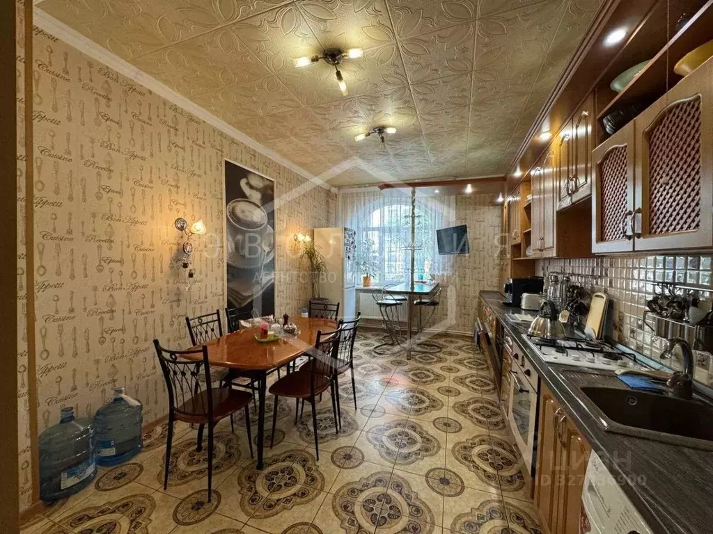 4-к кв. Калининградская область, Черняховск Гвардейская ул., 4 (123.5 ... - Фото 1