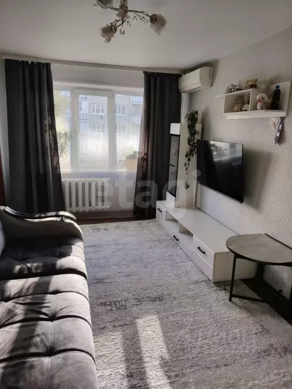 3-к кв. Тюменская область, Тюмень Ямская ул., 96А (57.4 м) - Фото 1