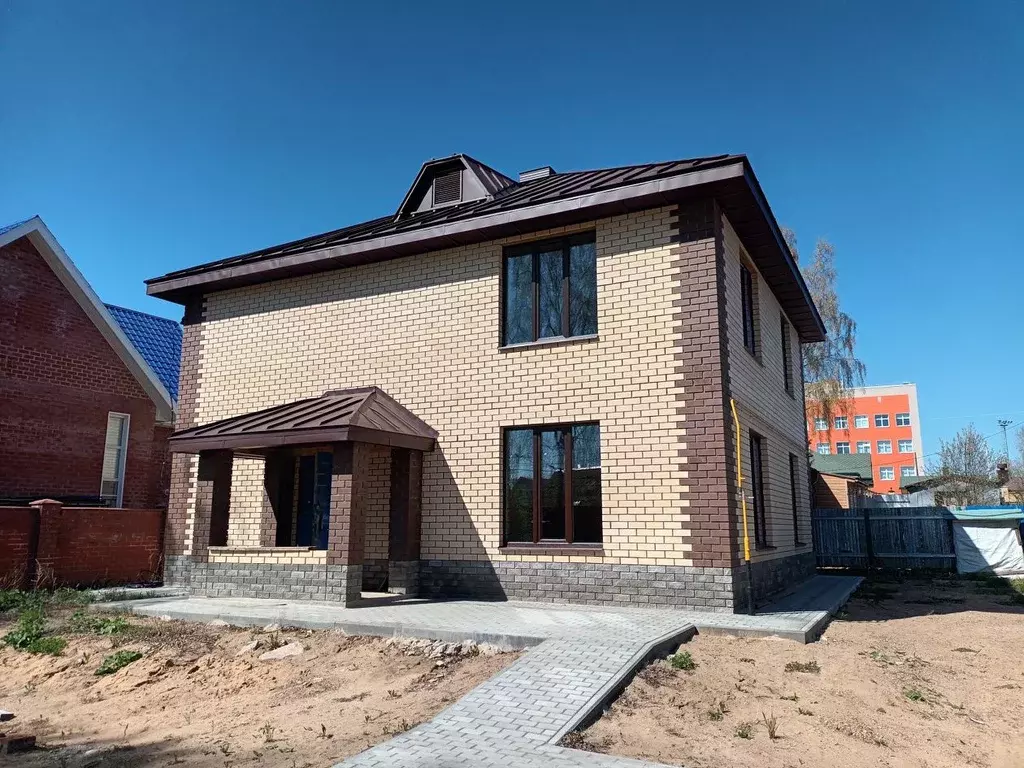 Коттедж в Коми, Сыктывкар Депутатский пер., 9 (220 м) - Фото 0