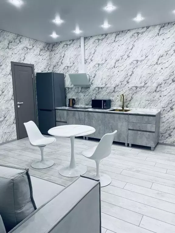 2-к кв. Хакасия, Абакан ул. Авиаторов, 1Г (42.8 м) - Фото 1