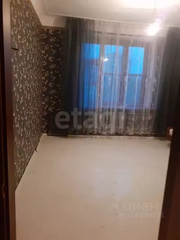 3-к кв. Ярославская область, Рыбинск ул. Блюхера, 11 (94.0 м) - Фото 0