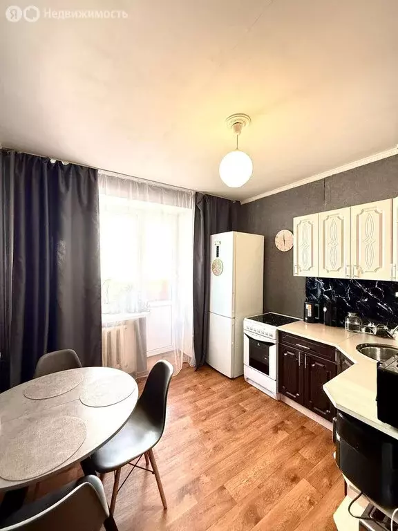 3-комнатная квартира: Чита, микрорайон Октябрьский, 3 (76.8 м) - Фото 1