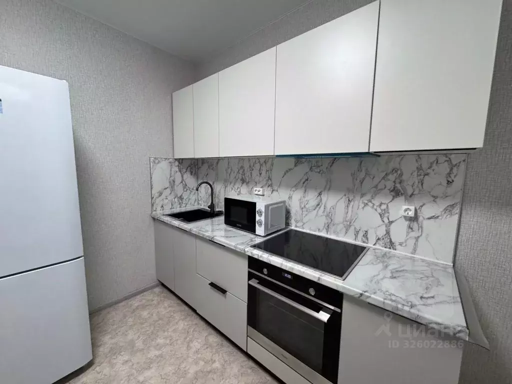 2-к кв. Татарстан, Казань ул. Братьев Батталовых, 27 (50.0 м) - Фото 1