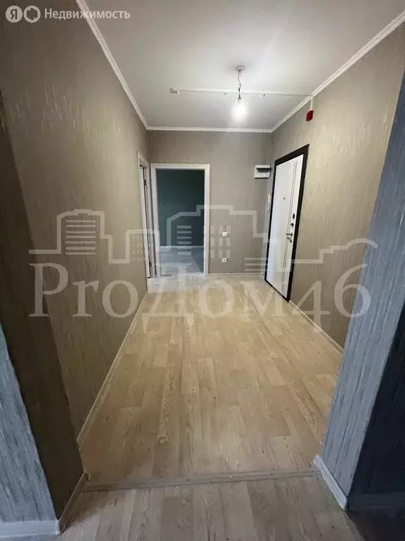 2-комнатная квартира: Курск, улица Евгения Клевцова, 32 (56 м) - Фото 0