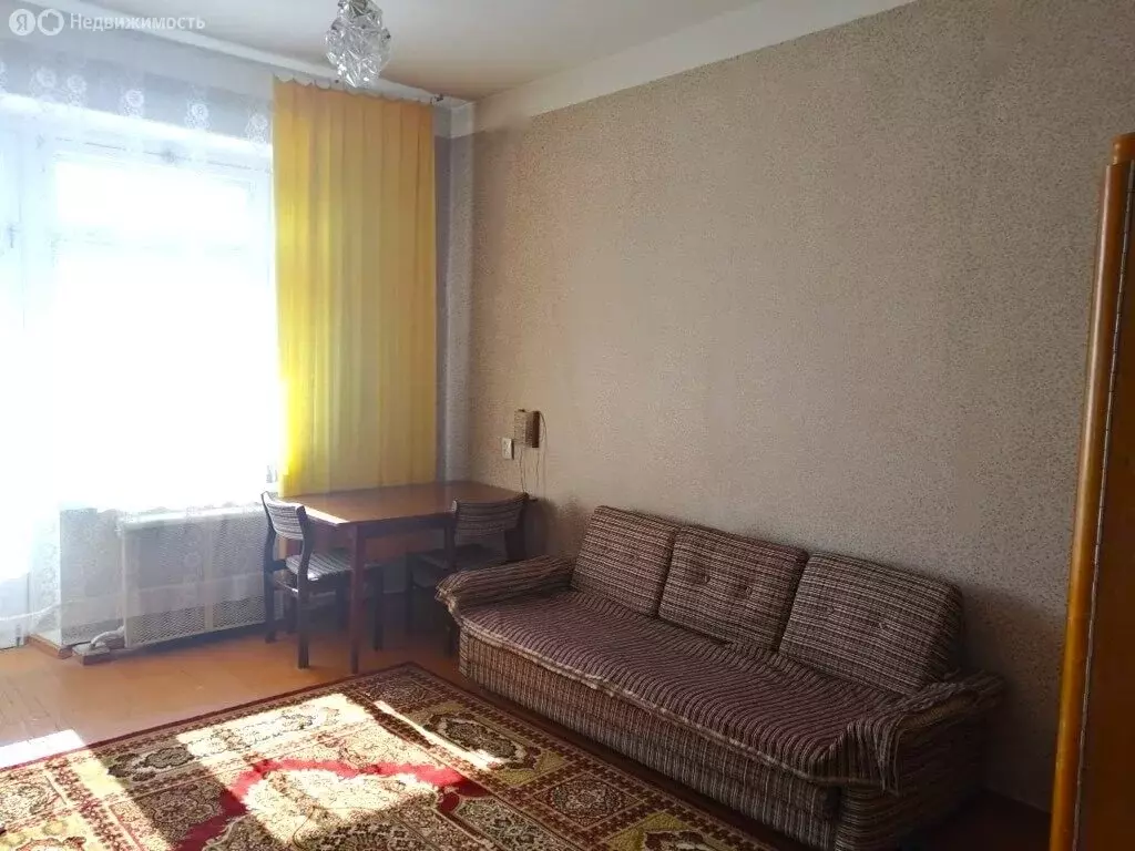 3-комнатная квартира: Омск, улица Орджоникидзе, 13 (90.3 м) - Фото 1