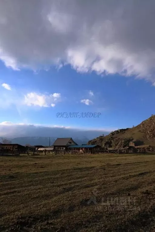 Участок в Алтай, Усть-Коксинский район, с. Верх-Уймон  (10.0 сот.) - Фото 1