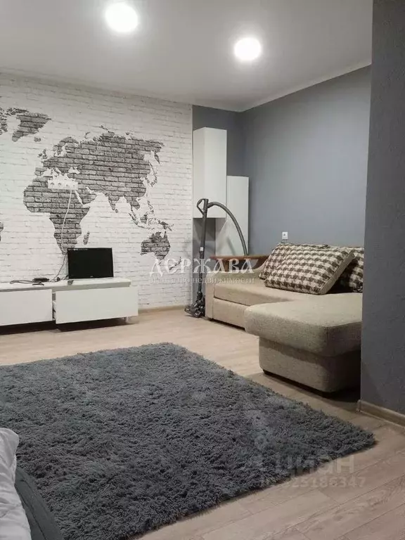 1-к кв. Белгородская область, Старый Оскол Рудничный мкр, 13 (39.0 м) - Фото 1