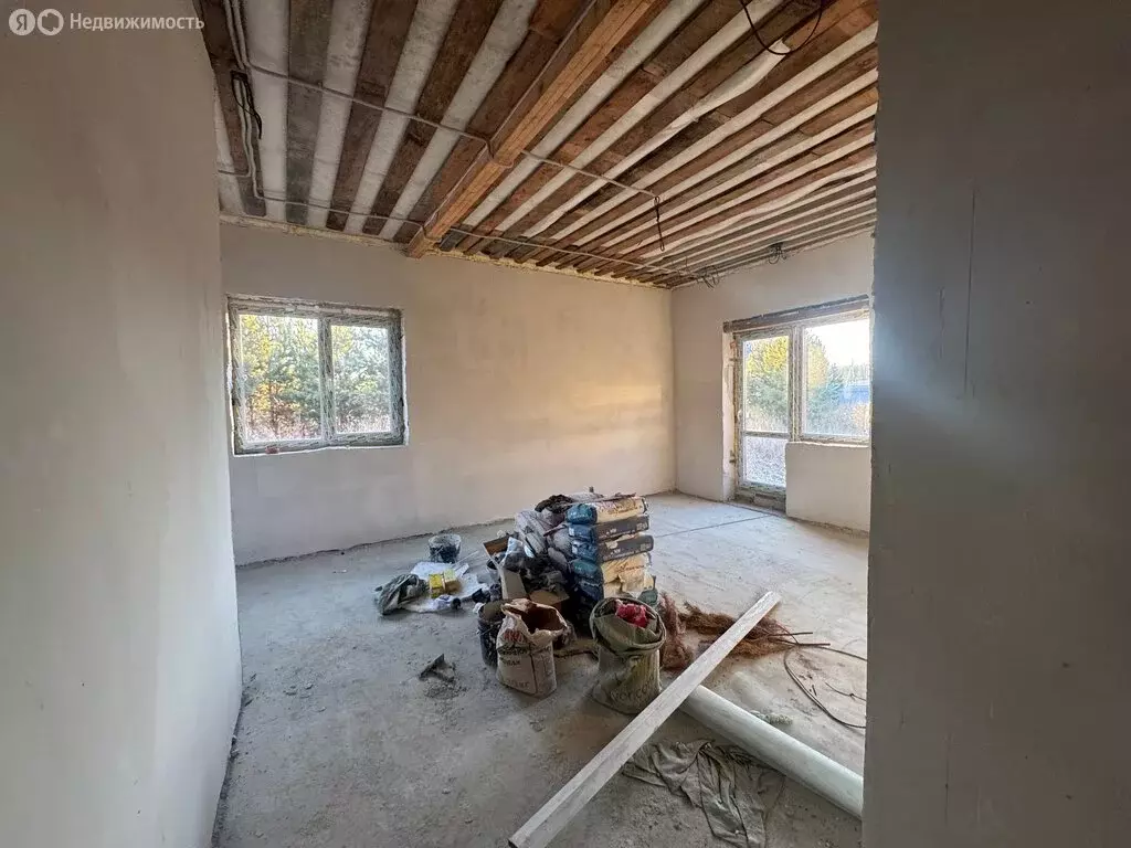 Дом в Свердловская область, Полевской муниципальный округ, деревня ... - Фото 1