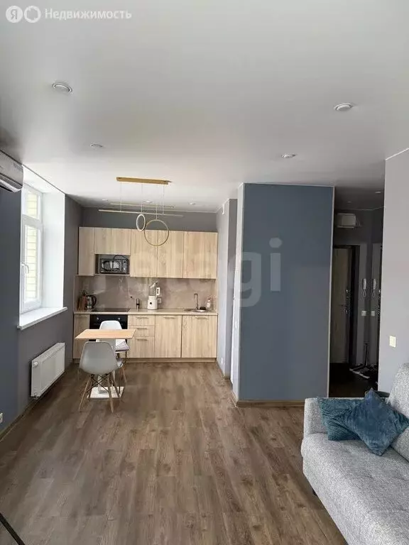 1-комнатная квартира: Тюмень, улица Ю.-Р.Г. Эрвье, 38 (45.8 м) - Фото 2