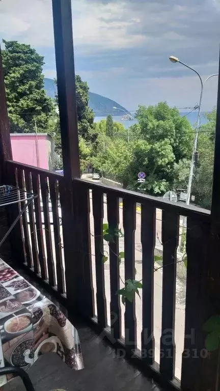Комната Крым, Ялта муниципальный округ, Гурзуф пгт ул. 9 Мая, 7Б - Фото 0