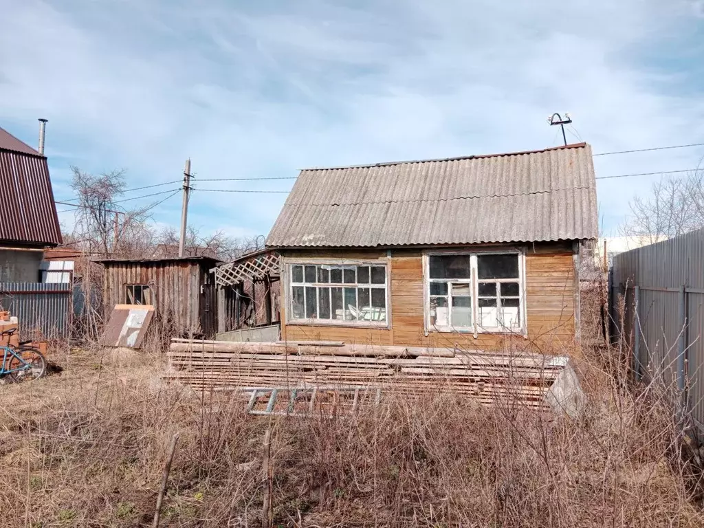 Дом в Саратовская область, Саратов туп. 1-й Виноградный (14 м) - Фото 0