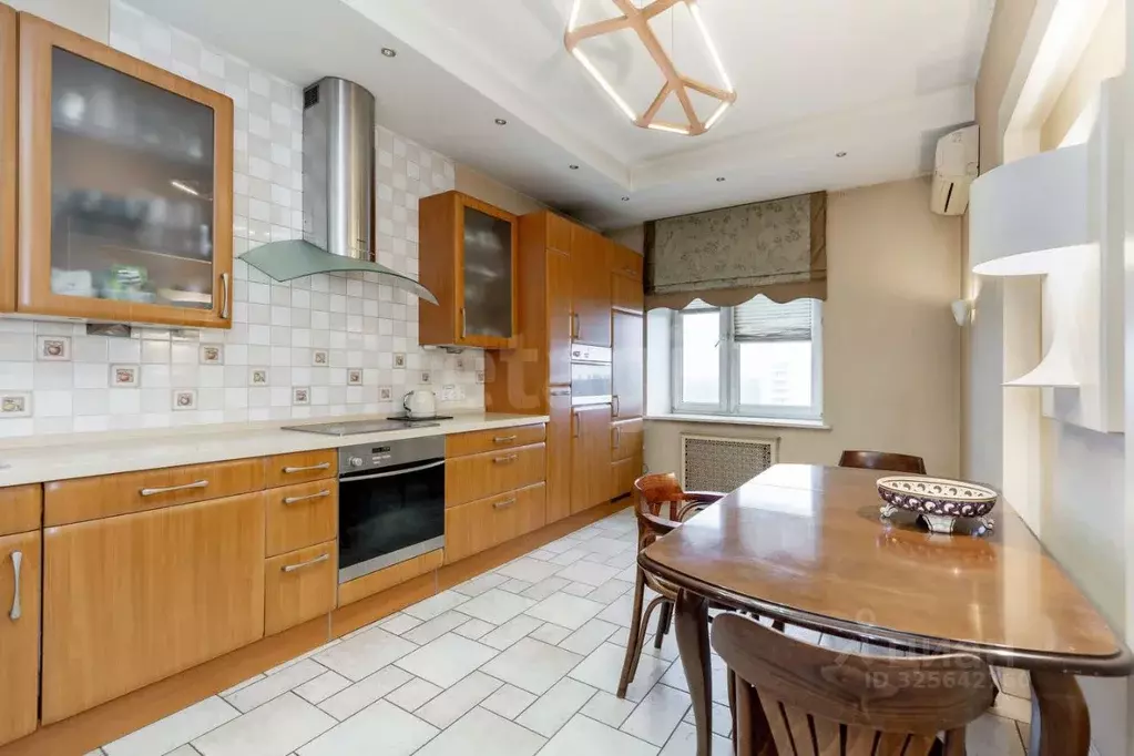 5-к кв. Москва ул. Бажова, 24к2 (148.7 м) - Фото 1