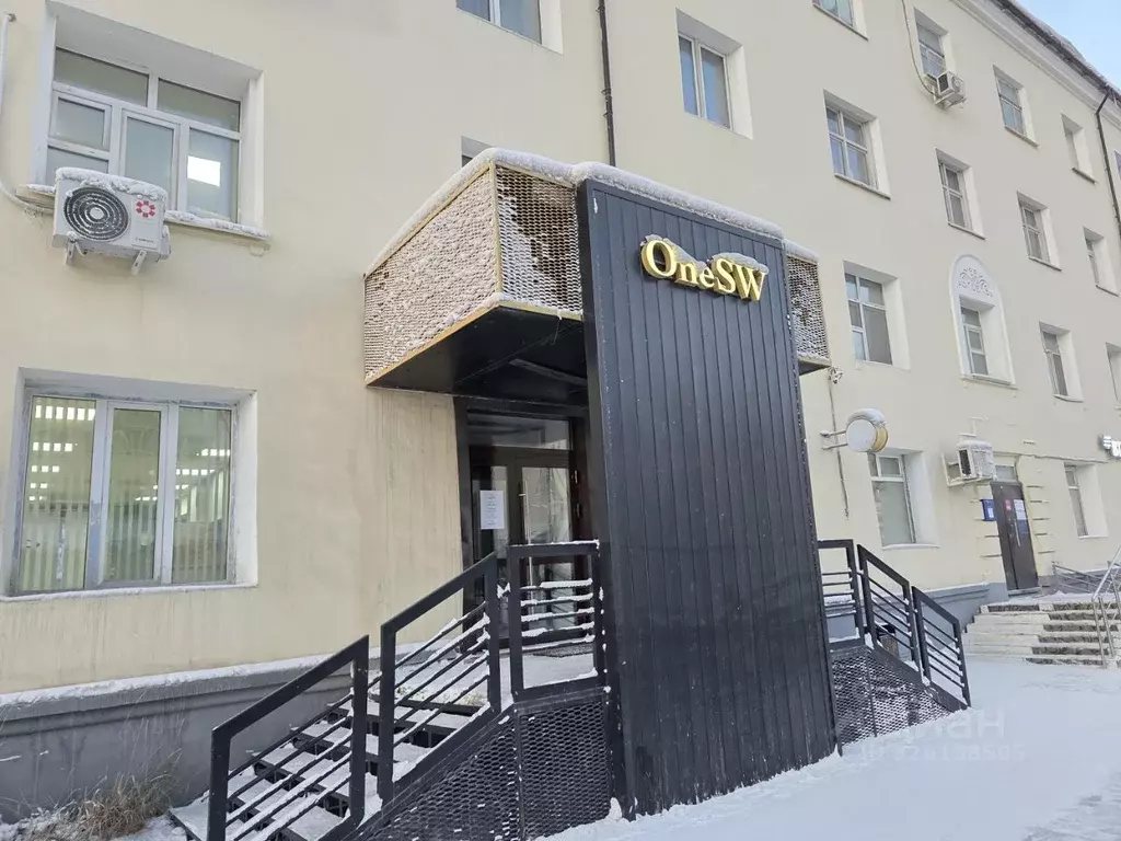 Помещение свободного назначения в Саха (Якутия), Якутск просп. Ленина, ... - Фото 1