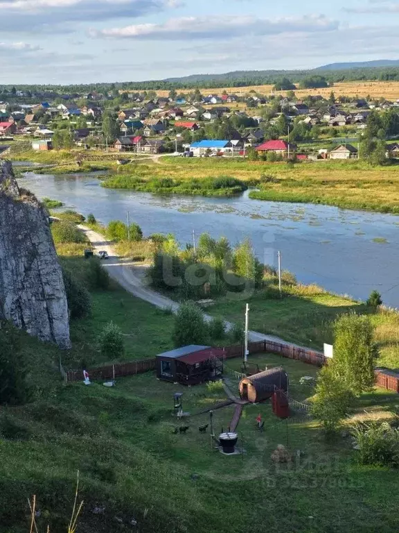 Участок в Свердловская область, Староуткинск муниципальный округ, д. ... - Фото 1