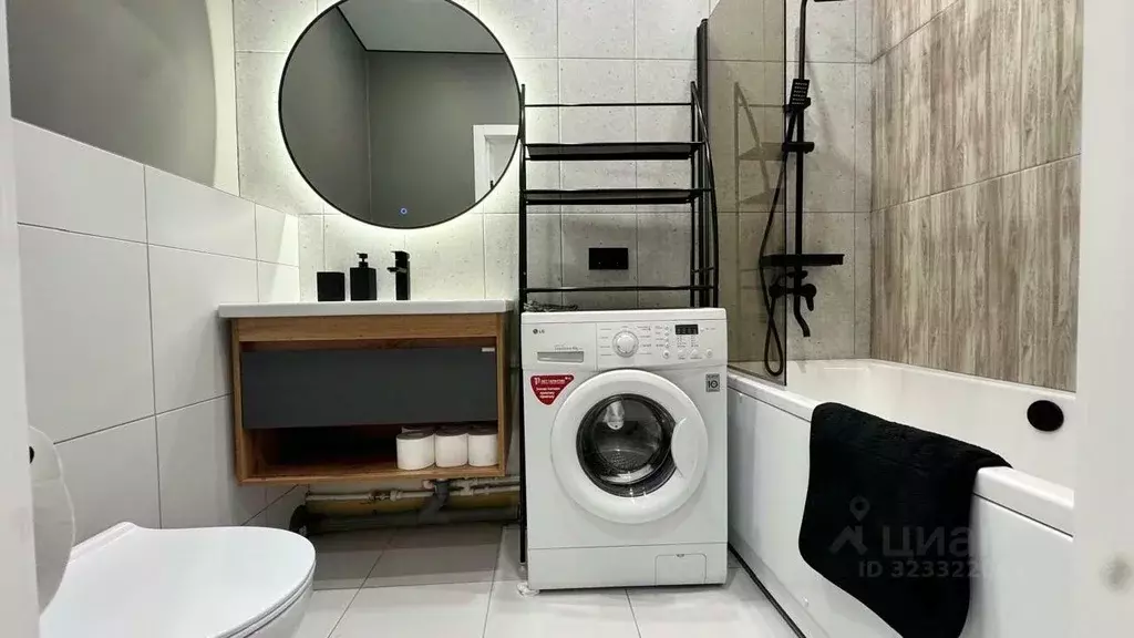 Студия Свердловская область, Екатеринбург ул. Пехотинцев, 2Г (24.9 м) - Фото 1