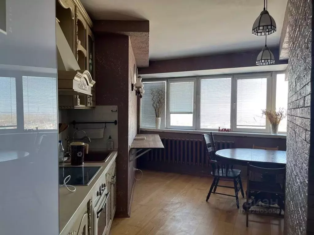 2-к кв. Алтайский край, Барнаул ул. Димитрова, 41/39 (80.0 м) - Фото 2