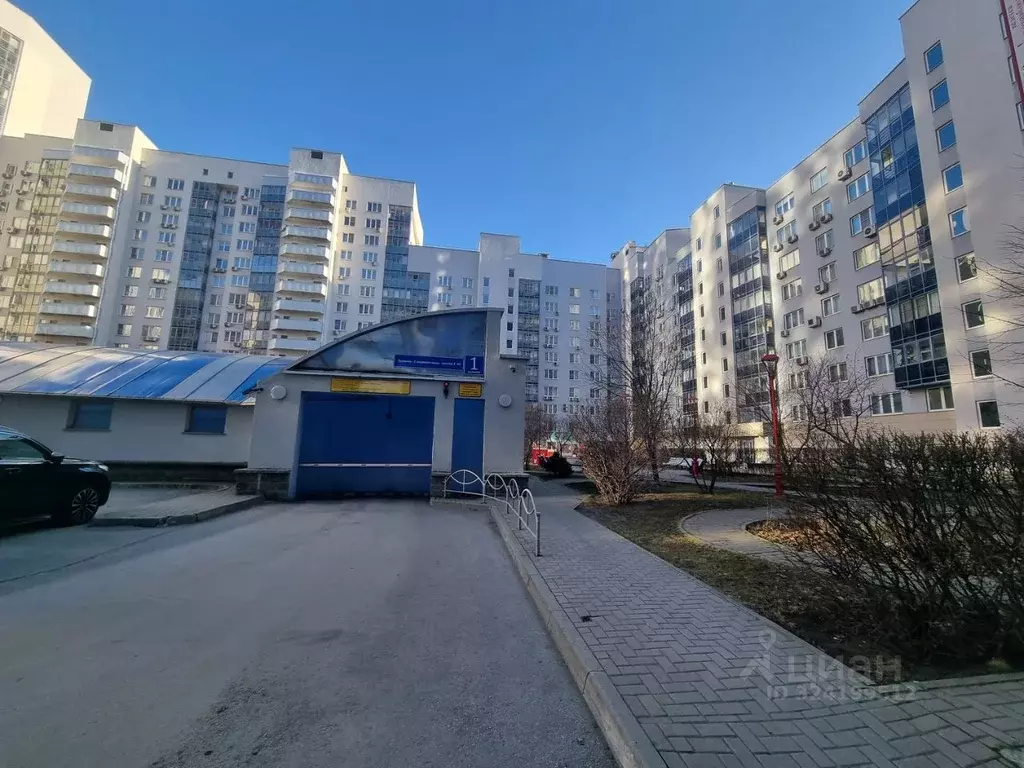 Гараж в Свердловская область, Екатеринбург ул. Шейнкмана, 90 (13 м) - Фото 1