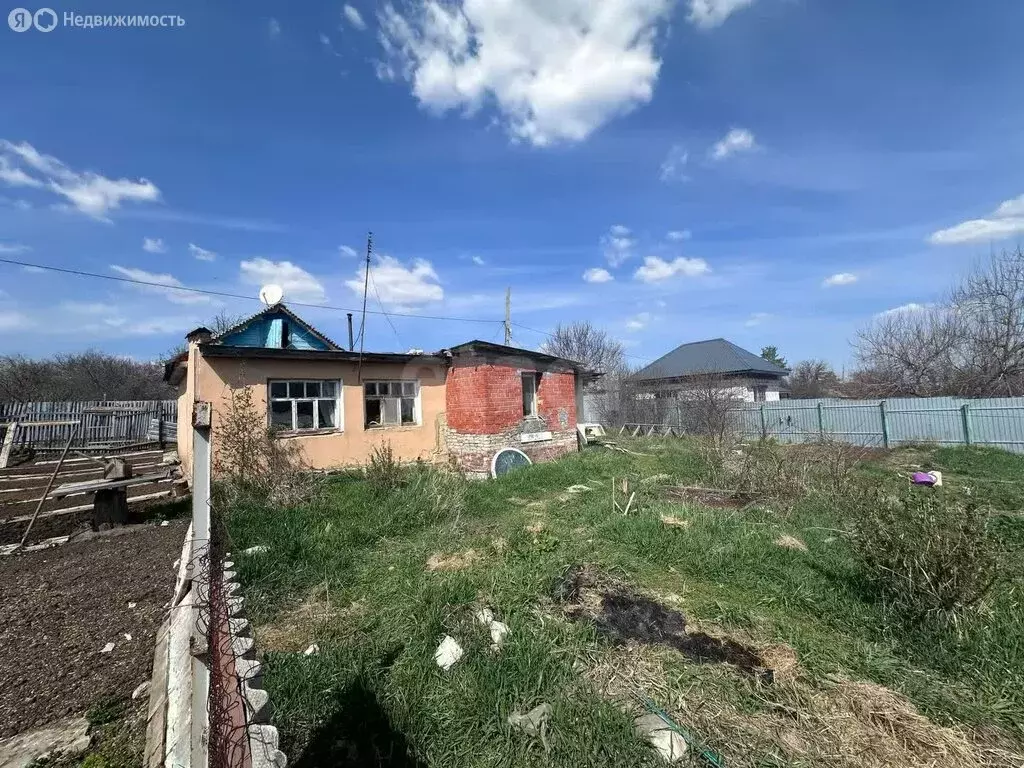 Дом в Саратов, 6-й Пуловский проезд (50 м) - Фото 0
