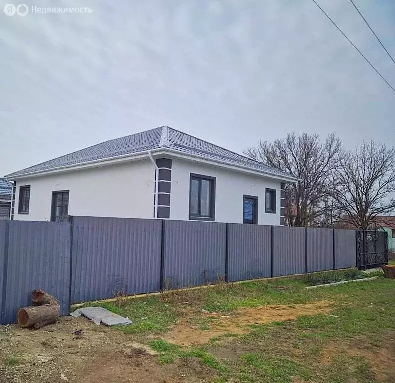 Дом в станица Гостагаевская, улица Пирогова (100 м) - Фото 1
