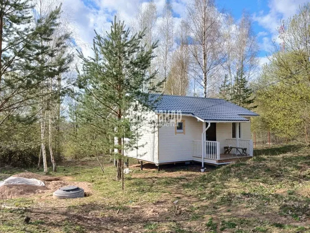 Дом в Ленинградская область, Лодейнопольский район, Алеховщинское ... - Фото 0