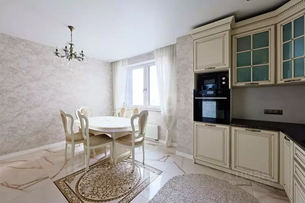 3-к кв. Калининградская область, Калининград ул. Сержанта Колоскова, 8 ... - Фото 0