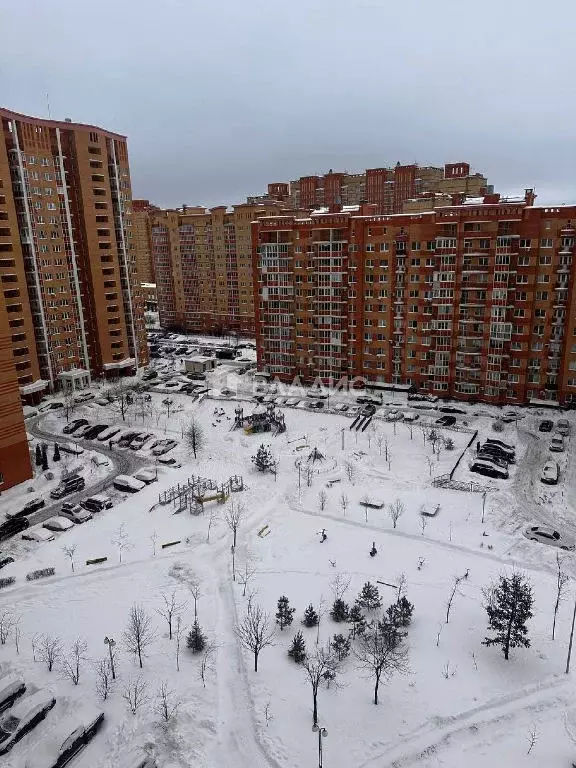 Продается 3-комнатная квартира - Фото 1