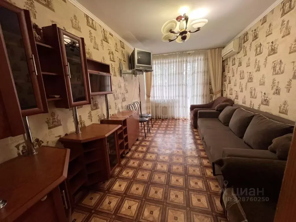 3-к кв. Крым, Симферополь ул. Кечкеметская (63.3 м) - Фото 1