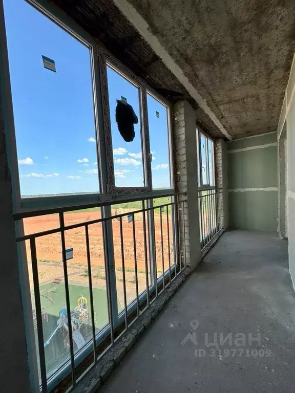 1-к кв. Оренбургская область, Оренбург ул. Ильи Глазунова, 3/1 (45.5 ... - Фото 1