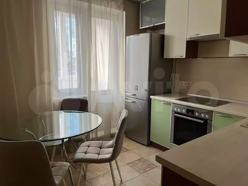 2-к. квартира, 55 м, 8/19 эт. - Фото 1