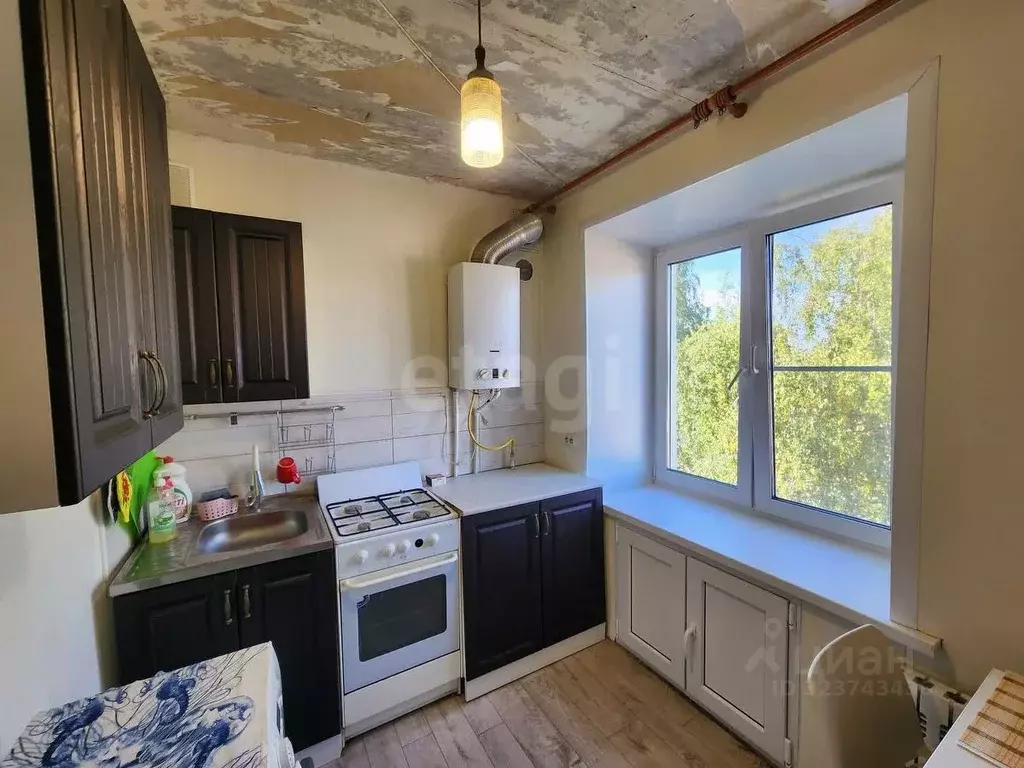 2-к кв. Владимирская область, Ковров ул. Фурманова, 18 (39.5 м) - Фото 0