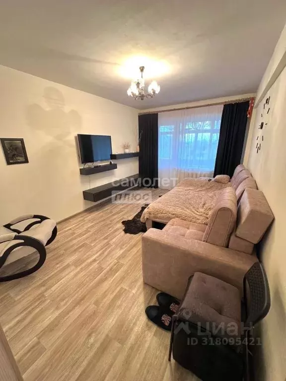 2-к кв. Иркутская область, Иркутск Юбилейный мкр, 83 (45.0 м) - Фото 0
