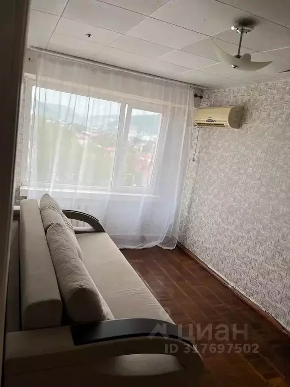 2-к кв. Краснодарский край, Туапсе ул. Карла Маркса, 1 (50.0 м) - Фото 1